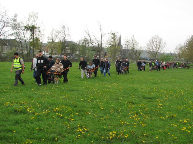 randonnée sportive avec joëlettes, Hotton, 2012